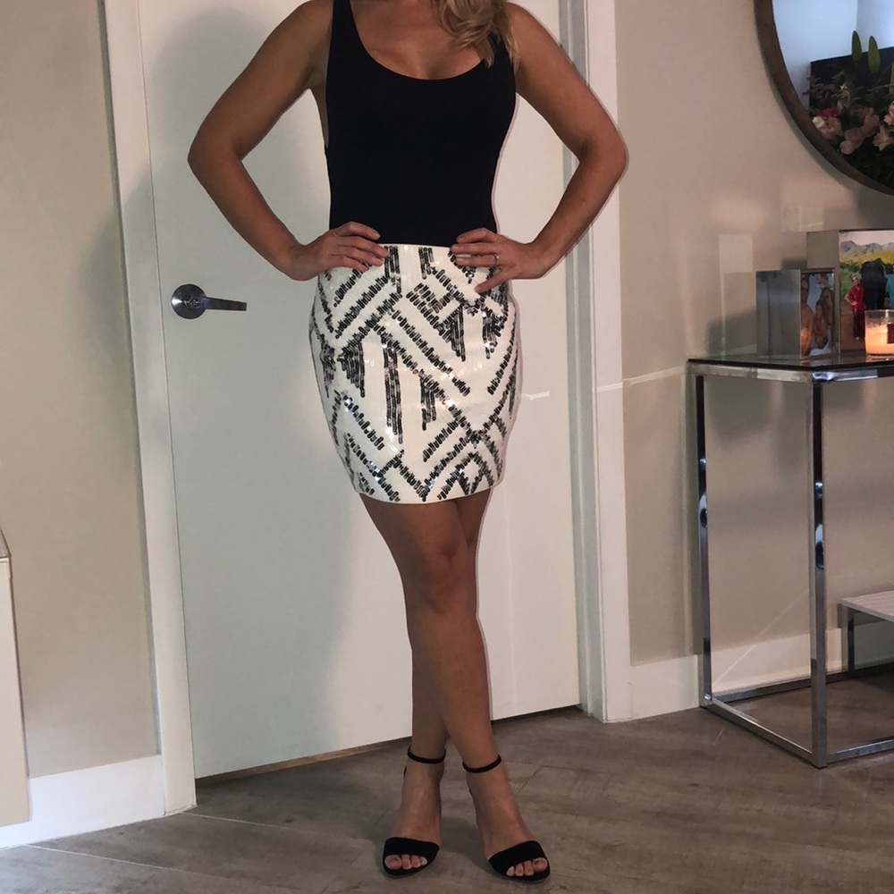 Express Sequin Skirt